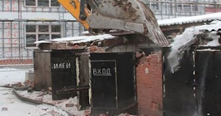 Снос гаража и вывоз мусора в Губахе - Быстро и качественно от Сварной-Гбх от 2060 рублей