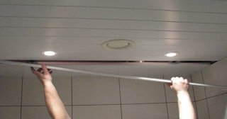 Демонтаж реечных потолков в Губахе - цена за м2 от 464 рублей - Сварной-Гбх