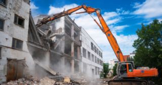 Промышленный демонтаж зданий Губаха, цена от 2935 руб.