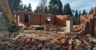Демонтаж 1 этажного дома Губаха, цена от 1597 руб.