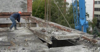 Демонтаж бетонной плиты: цена за м2 от 2060 рублей в Губахе