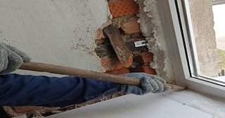 Демонтаж оконных откосов по выгодной цене от 515 руб. в Губахе - Сварной-Гбх